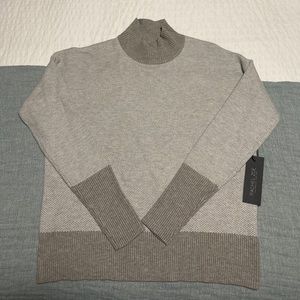 Check print turtleneck